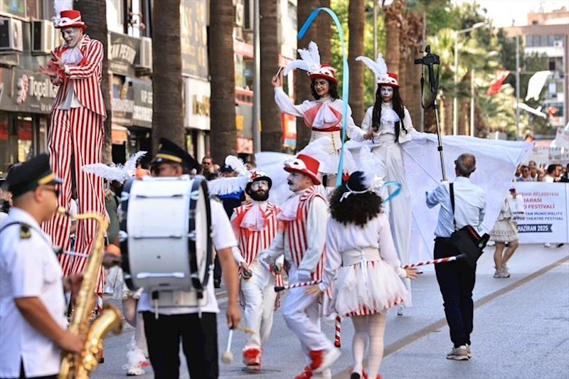 37. Uluslararası Tiyatro Festivali başladı