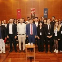 Doç. Dr. Ergül Halisçelik’ten gençlerle ‘sürdürülebilirlik’ üzerine sohbet